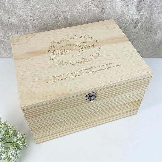 Personalised Wooden Wreath Engraved Keepsake Memory Box - 5 Sizes