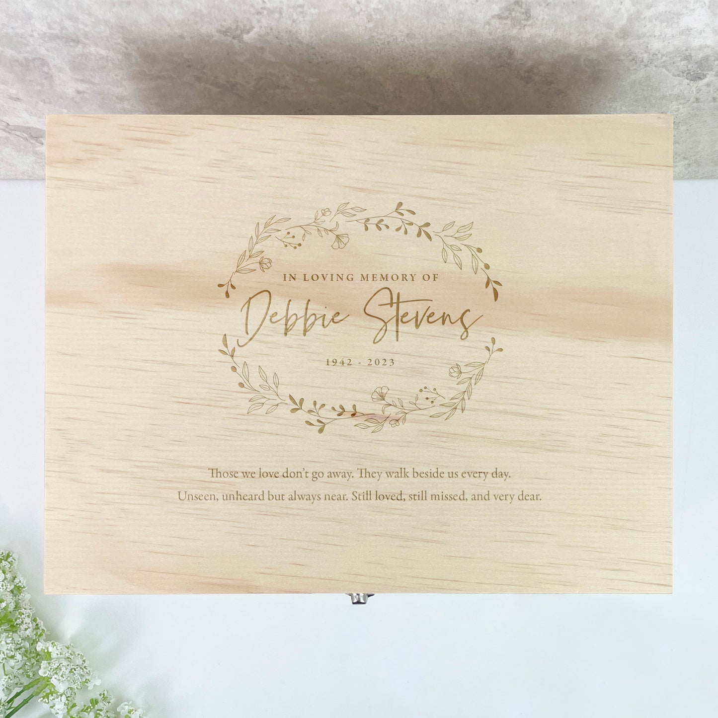 Personalised Wooden Wreath Engraved Keepsake Memory Box - 5 Sizes